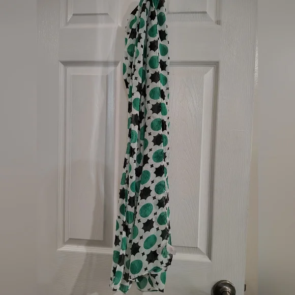 6 Piece Scarf Lot- From Winter Calvin Wrap , Wispy Lane Bryant,To Neckline Sheer - Picture 13 of 13